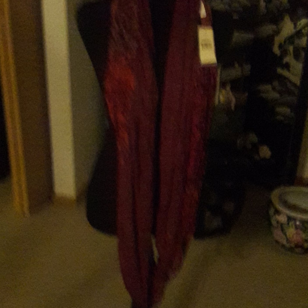 Scraf - Picture 2 of 2